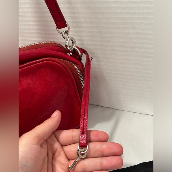 D&G Red Leather Top Zip Camera Shoulder BagW/Dust bag - Picture 9 of 16